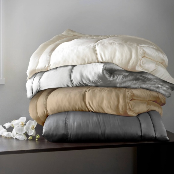 Donna Karan 100% quilted Silk Standard/Queen MOSS sham - Picture 5 of 14